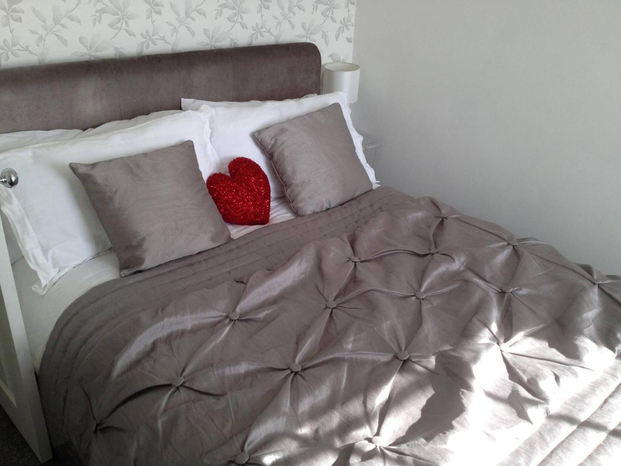 Seaview Regency Apartment With Private Parking Brighton Kültér fotó