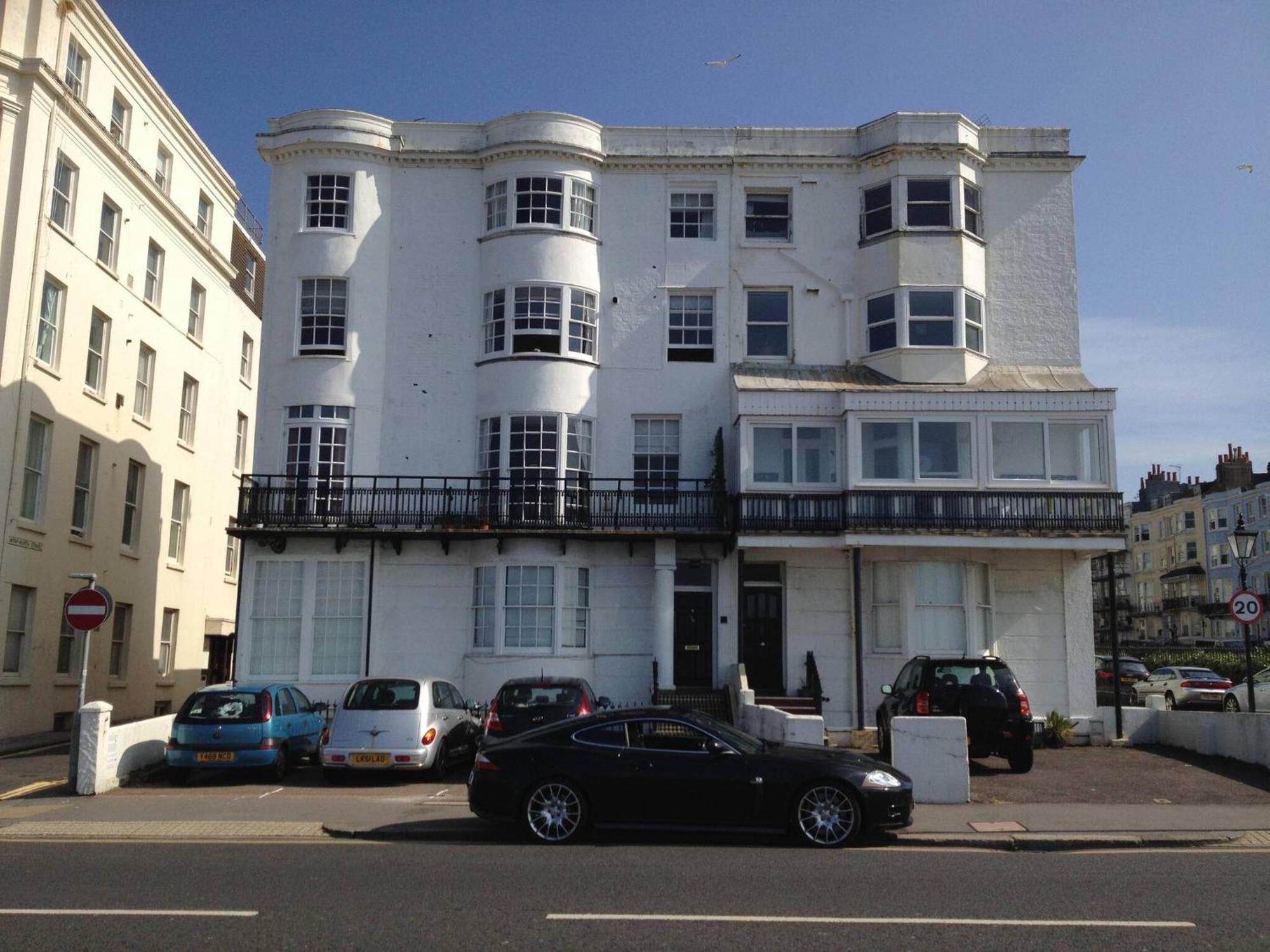 Seaview Regency Apartment With Private Parking Brighton Kültér fotó